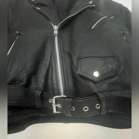 Vintage Black Leather Genuine Motorcycle Jacket- 🏍️ - Picture 4 of 12